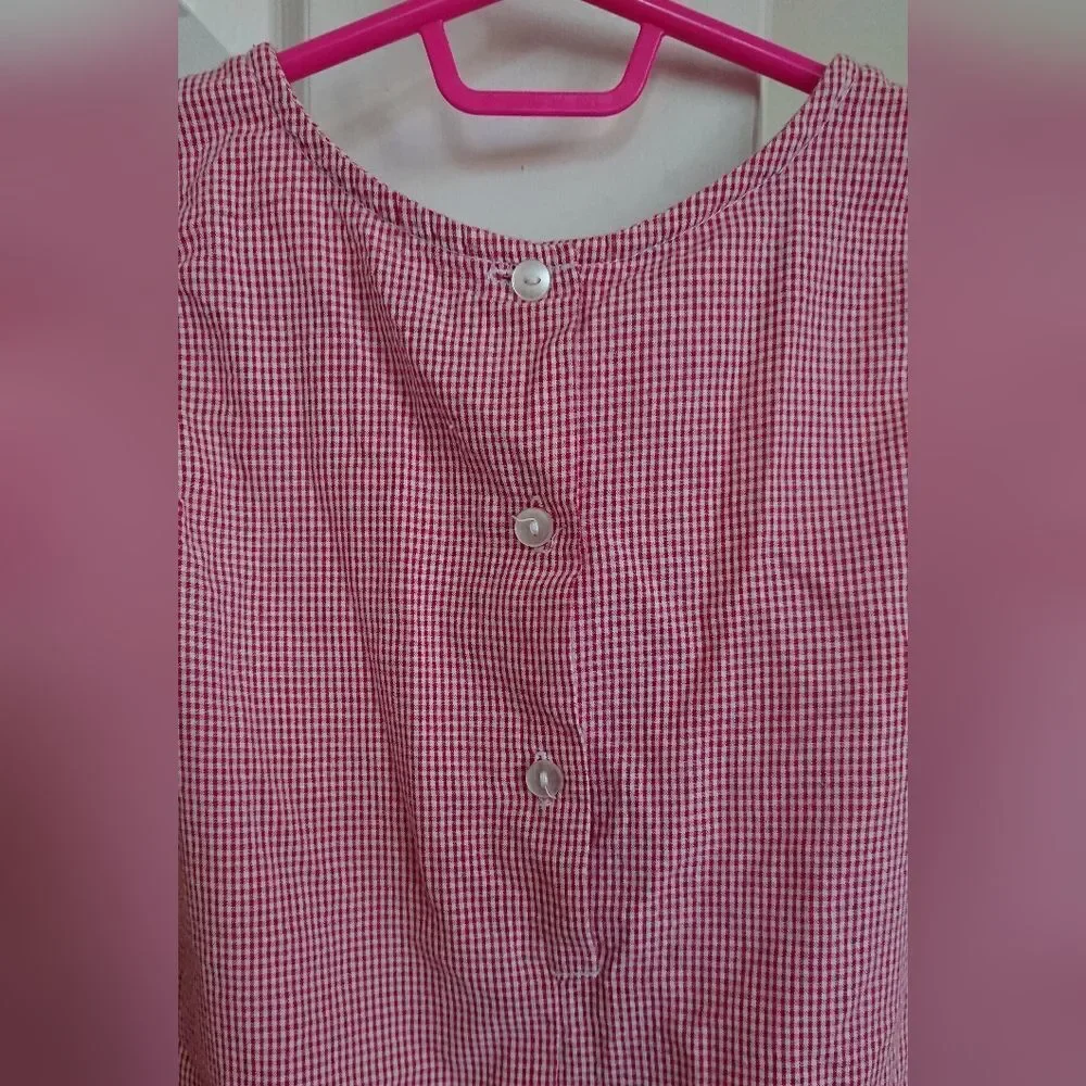 Samara red white gingham dress with floral Applique Dress size 4T